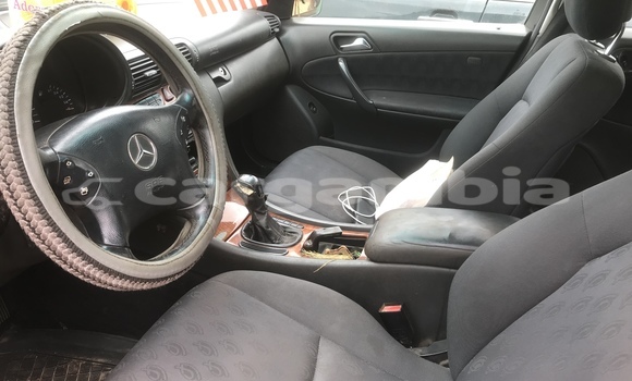 Buy Used Mercedes Viano Green Car in Brikama in Brikama Buy Used Mercedes Viano Green Car in Brikama in Brikama