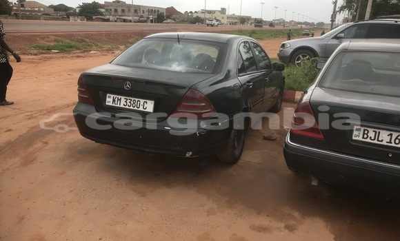 Buy Used Mercedes Viano Green Car in Brikama in Brikama Buy Used Mercedes Viano Green Car in Brikama in Brikama