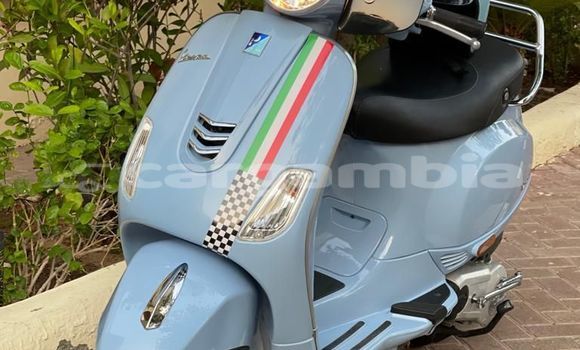 Acheter Occasion Moto Vespa LX Bleu à Banjul, Banjul Acheter Occasion Moto Vespa LX Bleu à Banjul, Banjul