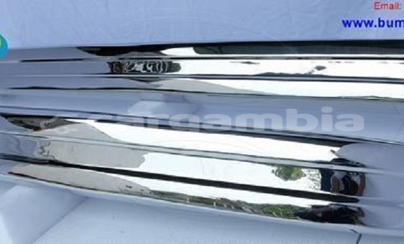 اشتري Volkswagen T2 Bay Window في Brikama في Brikama اشتري Volkswagen T2 Bay Window في Brikama في Brikama