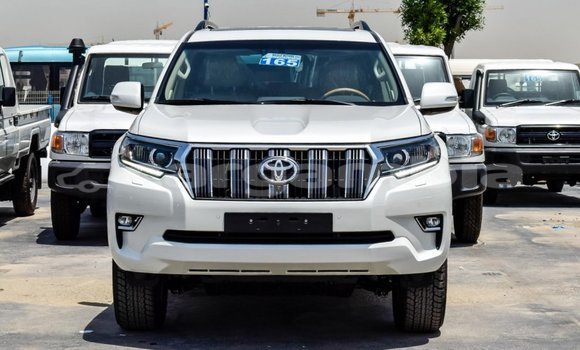 اشتري جديد Toyota Land Cruiser Prado White سيارة في Bakau في Kanifing اشتري جديد Toyota Land Cruiser Prado White سيارة في Bakau في Kanifing