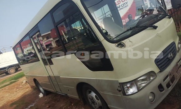 Buy Used Toyota HiAce Other Truck in Brufut in Brikama Buy Used Toyota HiAce Other Truck in Brufut in Brikama