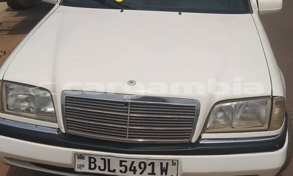 Buy Used Mercedes-Benz C-Classe White Car in Brufut in Brikama Buy Used Mercedes-Benz C-Classe White Car in Brufut in Brikama