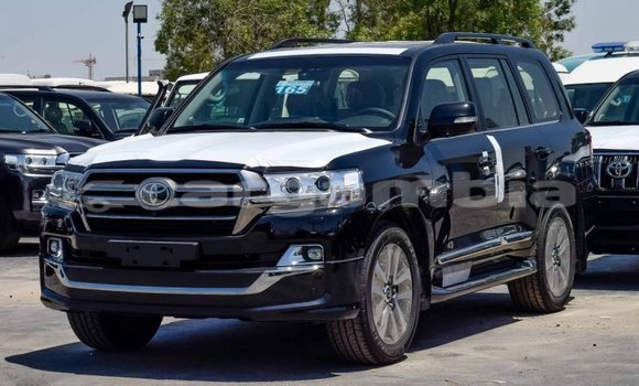 اشتري جديد Toyota Land Cruiser Black سيارة في Bakau في Kanifing اشتري جديد Toyota Land Cruiser Black سيارة في Bakau في Kanifing