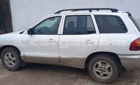 Buy Used Hyundai Santa Fe White Car in Essau in Kerewan Buy Used Hyundai Santa Fe White Car in Essau in Kerewan