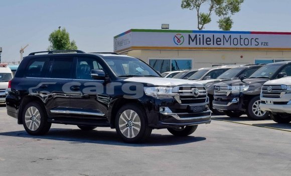 اشتري جديد Toyota Land Cruiser Black سيارة في Bakau في Kanifing