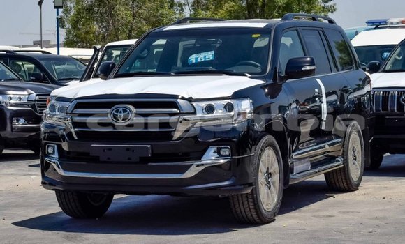 اشتري جديد Toyota Land Cruiser Black سيارة في Bakau في Kanifing اشتري جديد Toyota Land Cruiser Black سيارة في Bakau في Kanifing