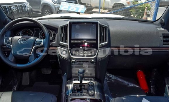 اشتري جديد Toyota Land Cruiser Black سيارة في Bakau في Kanifing اشتري جديد Toyota Land Cruiser Black سيارة في Bakau في Kanifing