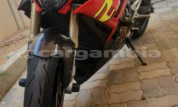 اشتري مستعمل BMW S 1000 Red دراجة نارية في Banjul في Banjul