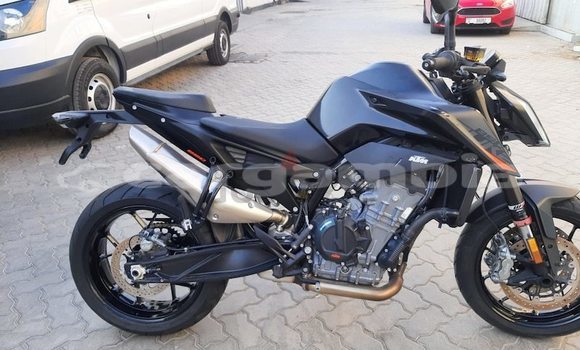 اشتري مستعمل KTM Duke Black دراجة نارية في Banjul في Banjul