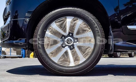 اشتري جديد Toyota Land Cruiser Black سيارة في Bakau في Kanifing اشتري جديد Toyota Land Cruiser Black سيارة في Bakau في Kanifing