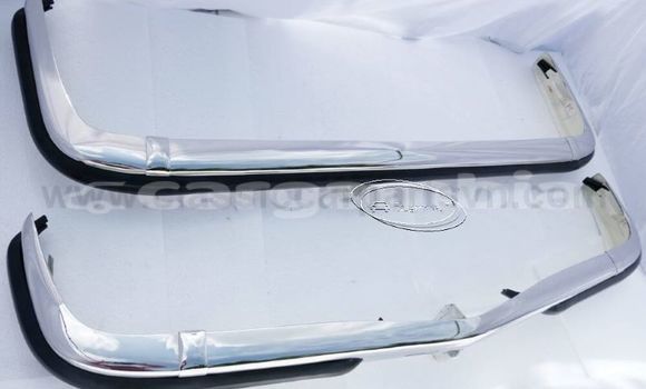 Acheter Mercedes W123 bumper à Barra, Kerewan Acheter Mercedes W123 bumper à Barra, Kerewan