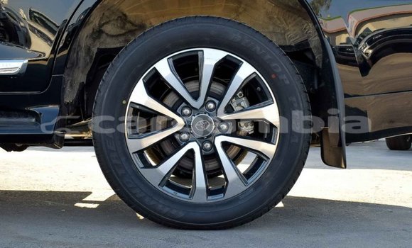 اشتري جديد Toyota Land Cruiser Black سيارة في Bakau في Kanifing اشتري جديد Toyota Land Cruiser Black سيارة في Bakau في Kanifing
