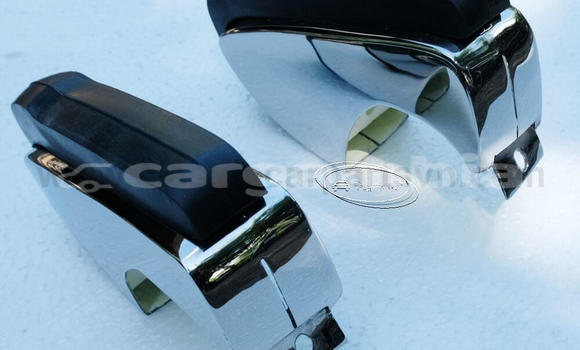 Acheter Mercedes W113 bumpers à Barra, Kerewan Acheter Mercedes W113 bumpers à Barra, Kerewan