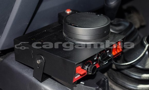 اشتري جديد Toyota Land Cruiser White سيارة في Bakau في Kanifing اشتري جديد Toyota Land Cruiser White سيارة في Bakau في Kanifing