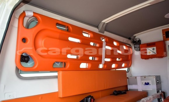 اشتري جديد Toyota Land Cruiser White سيارة في Bakau في Kanifing اشتري جديد Toyota Land Cruiser White سيارة في Bakau في Kanifing