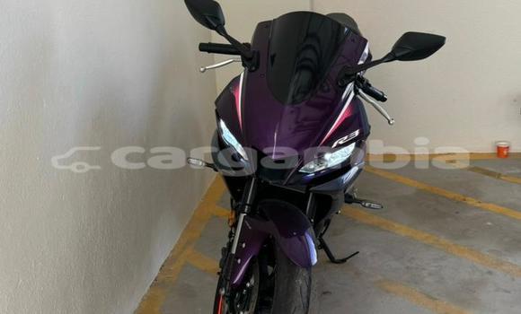 اشتري مستعمل Yamaha YZF Beige دراجة نارية في Banjul في Banjul