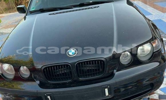 اشتري مستعمل BMW 315 Black سيارة في Serekunda في Kanifing