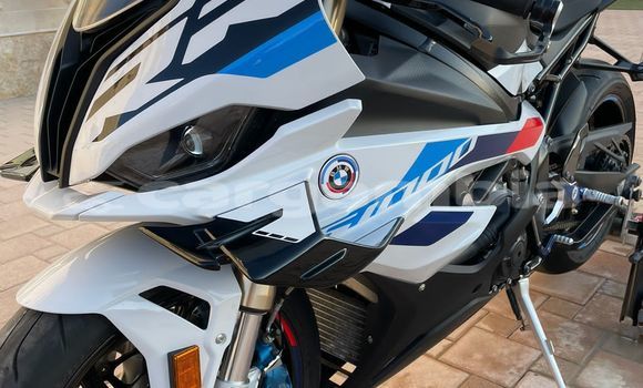 اشتري مستعمل BMW S 1000 White دراجة نارية في Banjul في Banjul