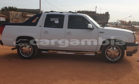 Acheter Occasion Voiture Chevrolet Avalanche Blanc à Banjul, Banjul Acheter Occasion Voiture Chevrolet Avalanche Blanc à Banjul, Banjul