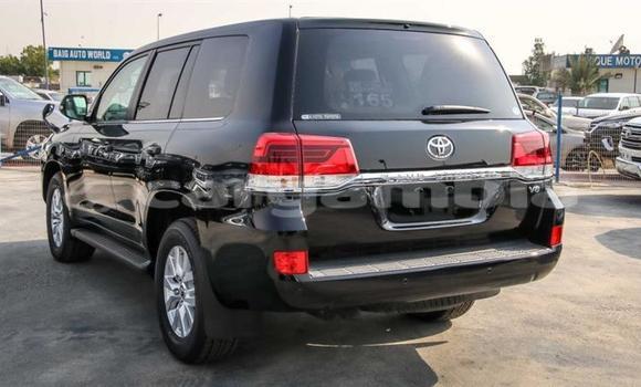 اشتري جديد Toyota Land Cruiser Black سيارة في Bakau في Kanifing اشتري جديد Toyota Land Cruiser Black سيارة في Bakau في Kanifing