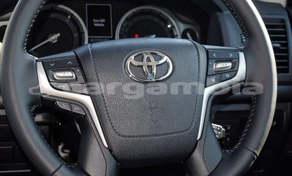 اشتري جديد Toyota Land Cruiser White سيارة في Bakau في Kanifing اشتري جديد Toyota Land Cruiser White سيارة في Bakau في Kanifing