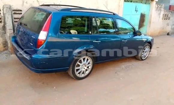 اشتري مستعمل Ford Mondeo Blue سيارة في Banjul في Banjul
