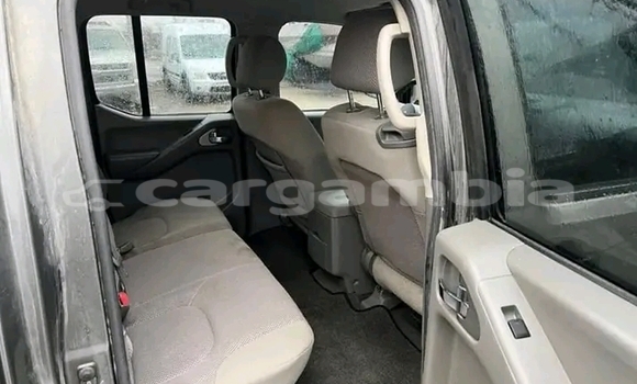 Buy Used Nissan Frontier Green Car in Banjul in Banjul Buy Used Nissan Frontier Green Car in Banjul in Banjul