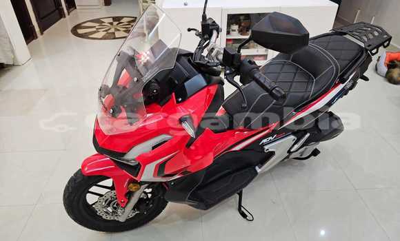 Buy Used Honda Scooters Red Bike in Banjul in Banjul Buy Used Honda Scooters Red Bike in Banjul in Banjul