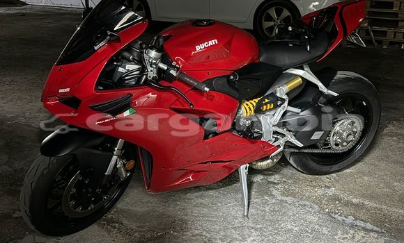 Dieundeu Occasion Ducati Panigale Red Bike in Banjul in Banjul
