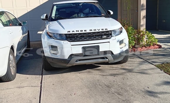 Dieundeu Occasion Range Rover Evoque White Auto in Sukuta in Brikama Dieundeu Occasion Range Rover Evoque White Auto in Sukuta in Brikama