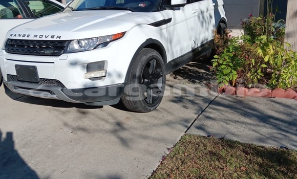 Buy Used Range Rover Evoque White Car in Sukuta in Brikama Buy Used Range Rover Evoque White Car in Sukuta in Brikama