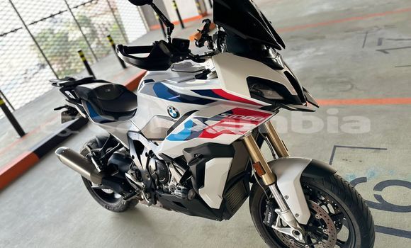 اشتري مستعمل BMW S 1000 White دراجة نارية في Banjul في Banjul