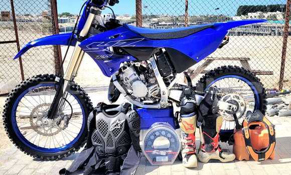 اشتري مستعمل Yamaha YZ Blue دراجة نارية في Banjul في Banjul