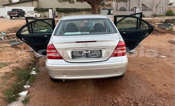 Acheter Occasion Voiture Mercedes-Benz B-klasse Autre à Banjul, Banjul Acheter Occasion Voiture Mercedes-Benz B-klasse Autre à Banjul, Banjul