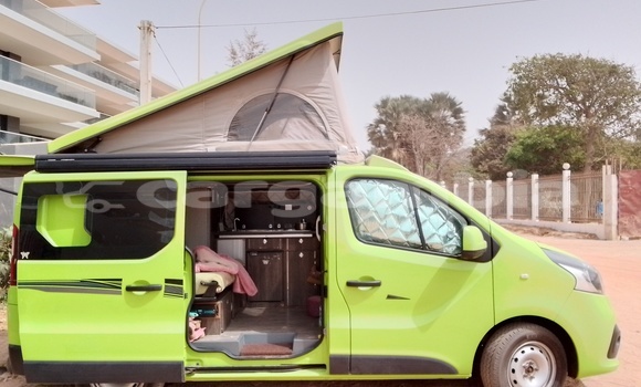 Acheter Occasion Voiture Renault Trafic Vert à Banjul, Banjul Acheter Occasion Voiture Renault Trafic Vert à Banjul, Banjul