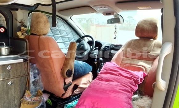 Acheter Occasion Voiture Renault Trafic Vert à Banjul, Banjul Acheter Occasion Voiture Renault Trafic Vert à Banjul, Banjul