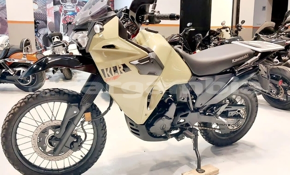 Buy Used Kawasaki KLR 650 Beige Bike in Banjul in Banjul Buy Used Kawasaki KLR 650 Beige Bike in Banjul in Banjul
