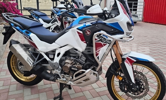 Buy Used Honda CRF Blue Bike in Banjul in Banjul Buy Used Honda CRF Blue Bike in Banjul in Banjul