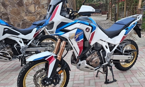 Buy Used Honda CRF Blue Bike in Banjul in Banjul Buy Used Honda CRF Blue Bike in Banjul in Banjul