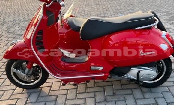 اشتري مستعمل Vespa GTS Red دراجة نارية في Bakau في Kanifing اشتري مستعمل Vespa GTS Red دراجة نارية في Bakau في Kanifing