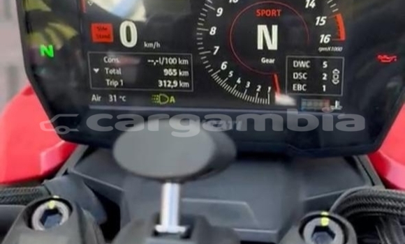اشتري مستعمل Ducati Streetfighter Red دراجة نارية في Banjul في Banjul اشتري مستعمل Ducati Streetfighter Red دراجة نارية في Banjul في Banjul