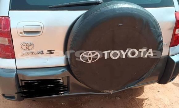 Acheter Occasion Voiture Toyota RAV4 Autre à Bansang, Janjanbureh Acheter Occasion Voiture Toyota RAV4 Autre à Bansang, Janjanbureh