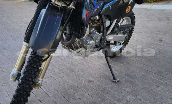 Dieundeu Occasion Suzuki DR-Z Beige Bike in Banjul in Banjul Dieundeu Occasion Suzuki DR-Z Beige Bike in Banjul in Banjul