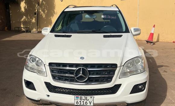 اشتري مستعمل Mercedes‒Benz ML–Class White سيارة في Sukuta في Brikama