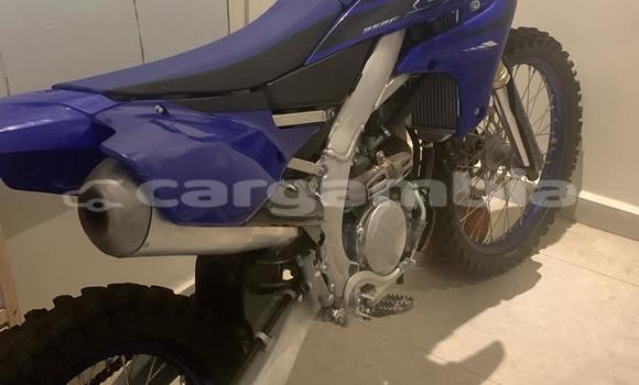 اشتري مستعمل Yamaha YZ Blue دراجة نارية في Banjul في Banjul