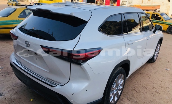 Acheter Neuf Voiture Toyota Highlander Blanc à Serekunda, Kanifing Acheter Neuf Voiture Toyota Highlander Blanc à Serekunda, Kanifing