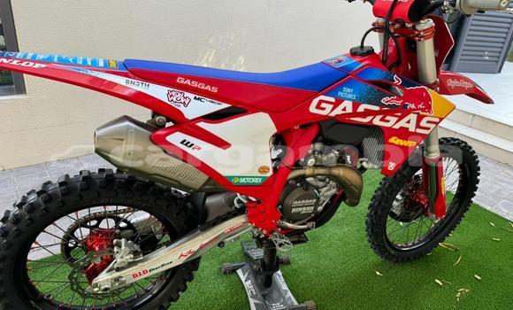 اشتري مستعمل KTM 450 Red دراجة نارية في Banjul في Banjul