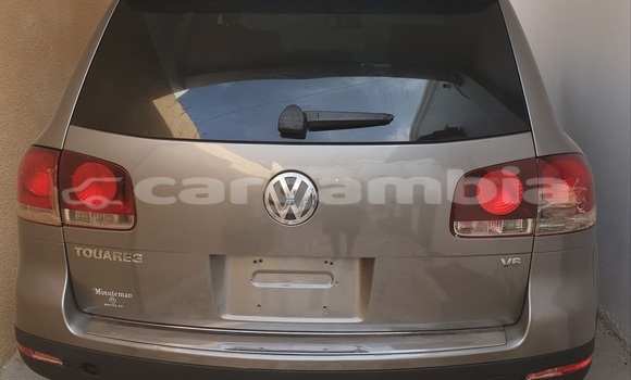 Acheter Occasion Voiture Volkswagen Touareg Gris à Bakau, Kanifing Acheter Occasion Voiture Volkswagen Touareg Gris à Bakau, Kanifing