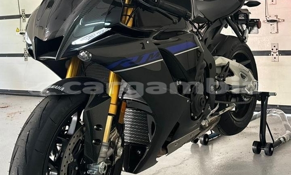 اشتري مستعمل Yamaha YZF Black دراجة نارية في Banjul في Banjul